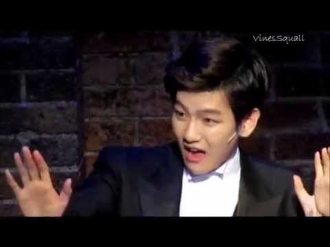 Baekhyun Singing in the Rain HD Fancam [9-7-2014 Seoul]