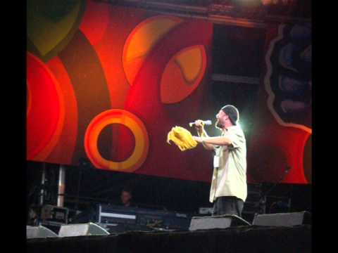 Fido Guido feat.Papa Ricky - Mena dj