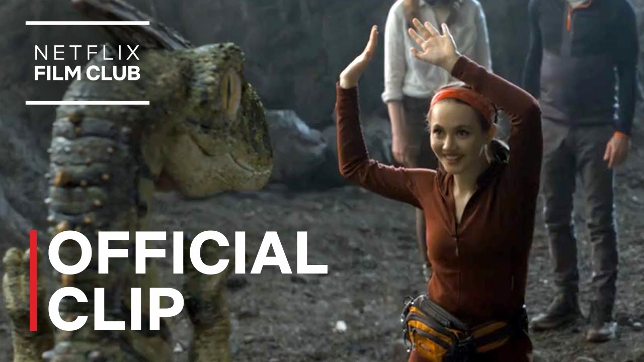 Iris Apatow TikTok Dance with a Dinosaur | The Bubble | Netflix thumnail