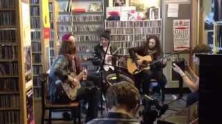Tyler Bryant &amp; the Shakedown &quot;Last One Leaving&quot;
