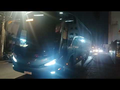 Aguia Branca - Marcopolo Paradiso G8 1350 Euro 6 n° 33520 passando em Nova Iguaçu - RJ