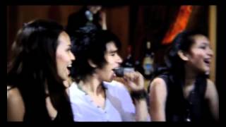 Download lagu Domino - Cinta Terakhir mp3