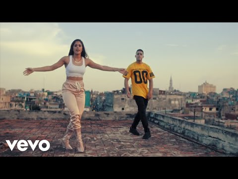 ALIEZ Y MOA - Pasan Los Dias (Video Oficial)