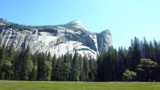 preview picture of video 'Views of Yosemite Valley from Stoneman Meadow near Curry Village'