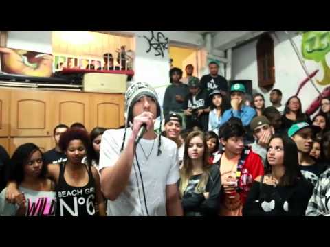 Roda Absurda - MC Bruninho X MC Jones