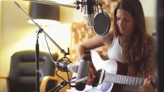 Sheena Brook - I'm Alive (Acoustic Session)