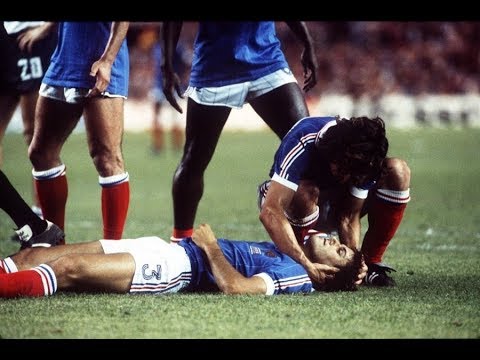 Golpe de Schumacher a Battiston - España 82