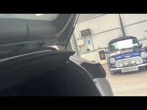 17 PEUGEOT 3008 ALLURE 1.6 DIESEL - Image 2