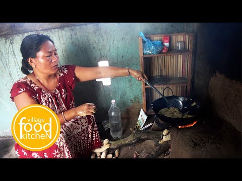 joint family kitchen under lockdown || village food kitchen || lajimbudha ||