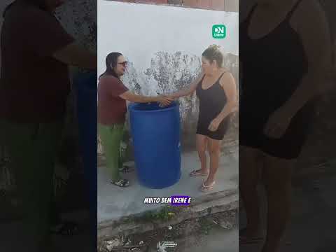 Vereadora no Ceará celebra entrega de tambor de lixo a moradores e recebe críticas: 'Vergonha'