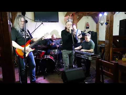 In Out True - IOT - Ona Ti dá