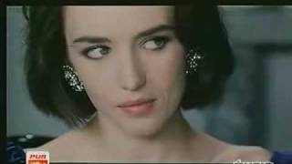 Pull Marine - Isabelle Adjani - Clip Officiel