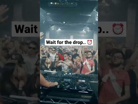 Our special guest Emily Nash on 🔥 #dj #remix #live