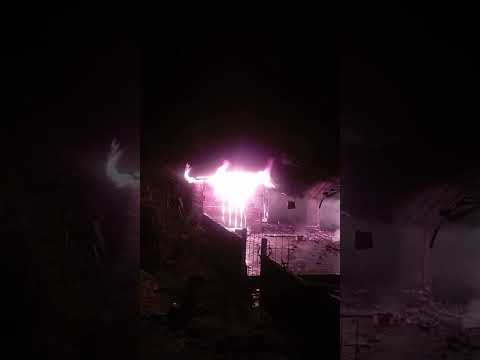 rayo ⚡ cayó en el Corregimiento Él Oro Sabanalarga occidente Antioquia  la Gruta, quemó 2 viendas 🏠🏠