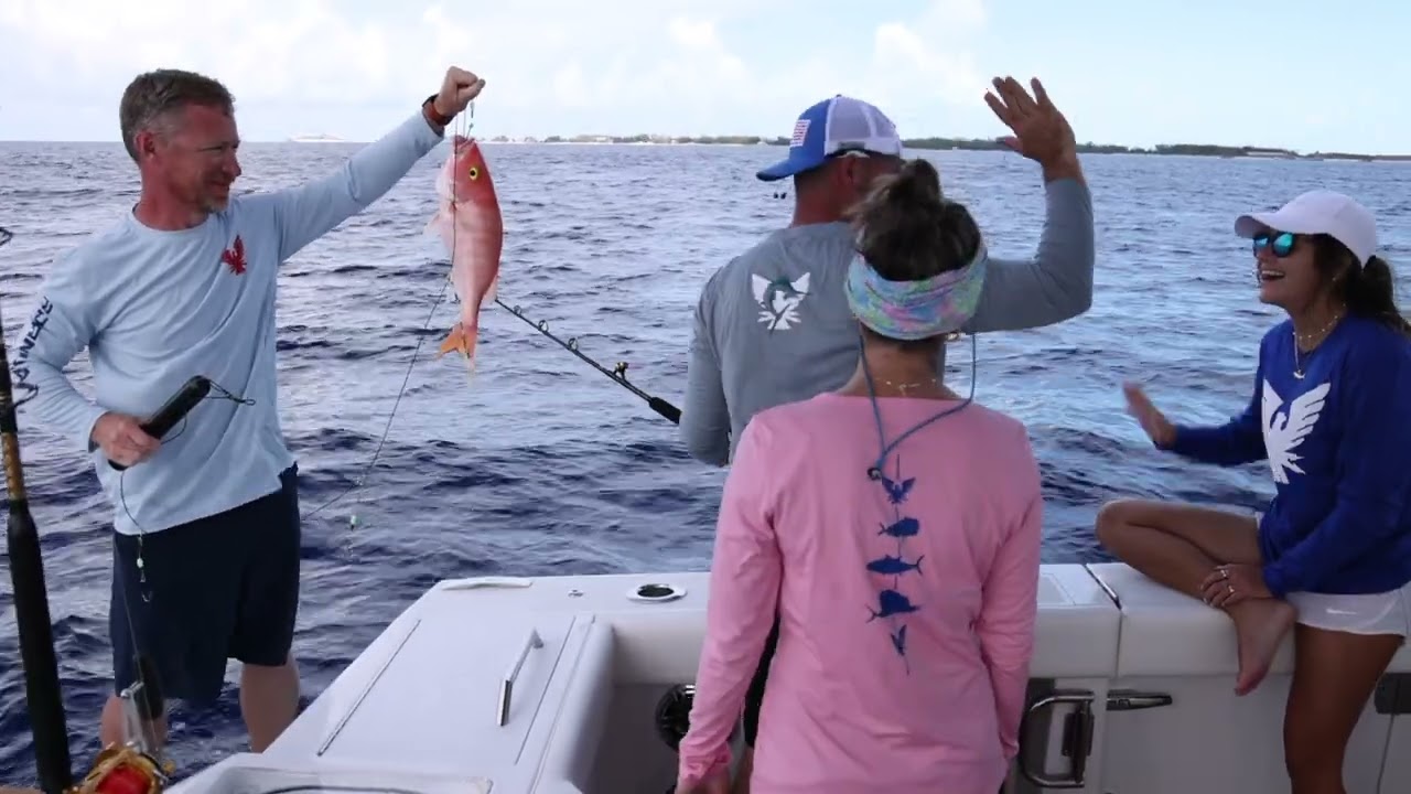 Formula Boats 387 Center Console Fish - Promo Video