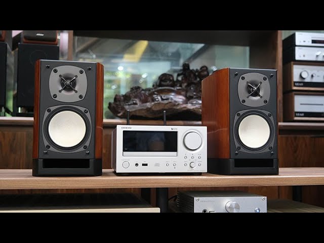 V696 ONKYO ESSAY C-A7 EQ-A5 R-A7 3台セット V696 ONKYO ESSAY C-A7 EQ-A5 R-A7 3台セット オンキョー R-A7.EQ-