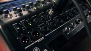 Video thumbnail for Mackie DL1608 Digital Live Sound Mixer With IPad Controller Demo by Guitar Center