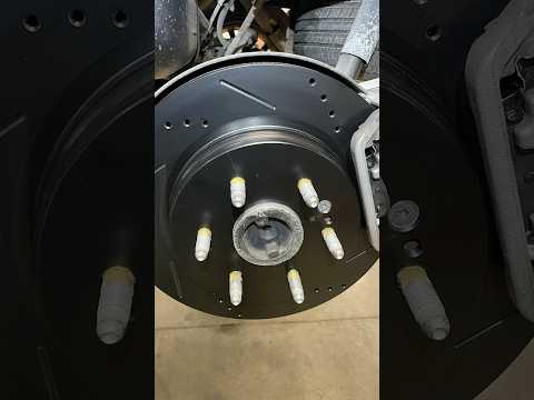 Crossdrilled / slotted rotor direction