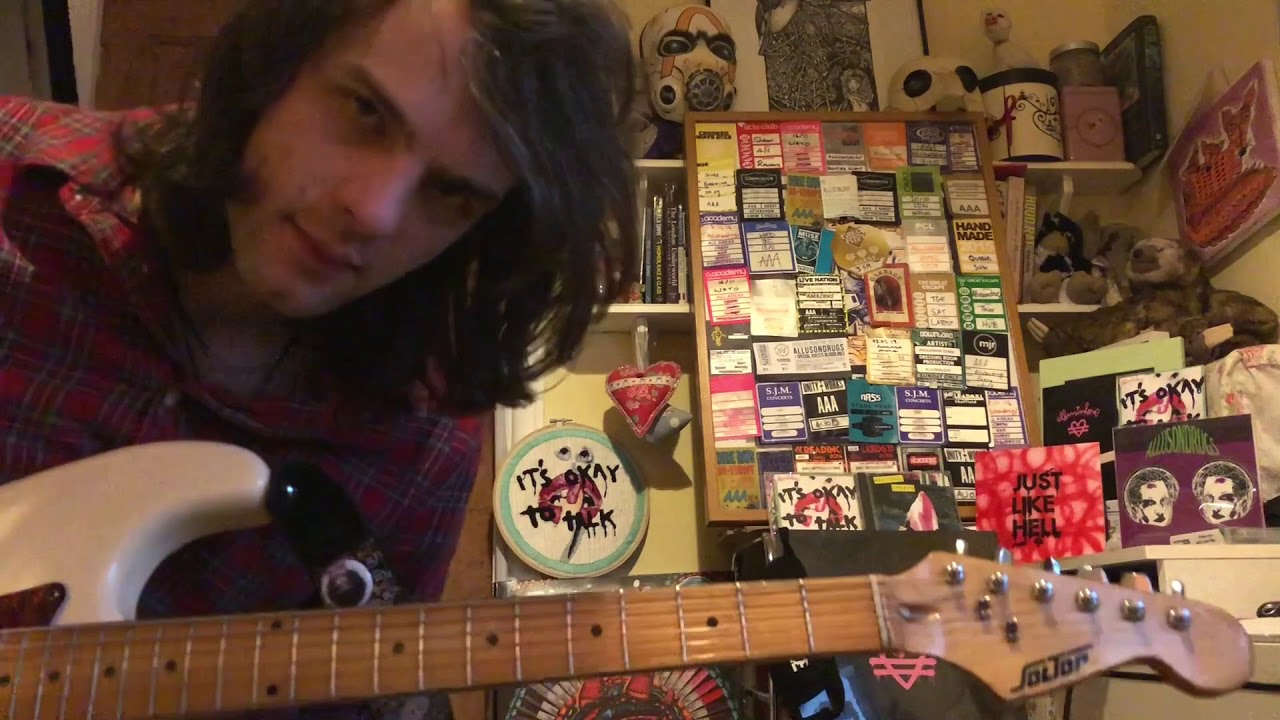 Sick Riffs #51: Allusinlove guitarist Drey Pavlovic teaches you an exclusive Pirate Riff - YouTube