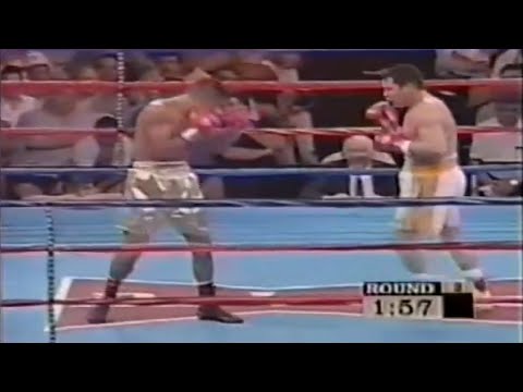 WOW!! WHAT A KNOCKOUT - Julio Cesar Chavez vs Ken Sigurani, Full HD Highlights