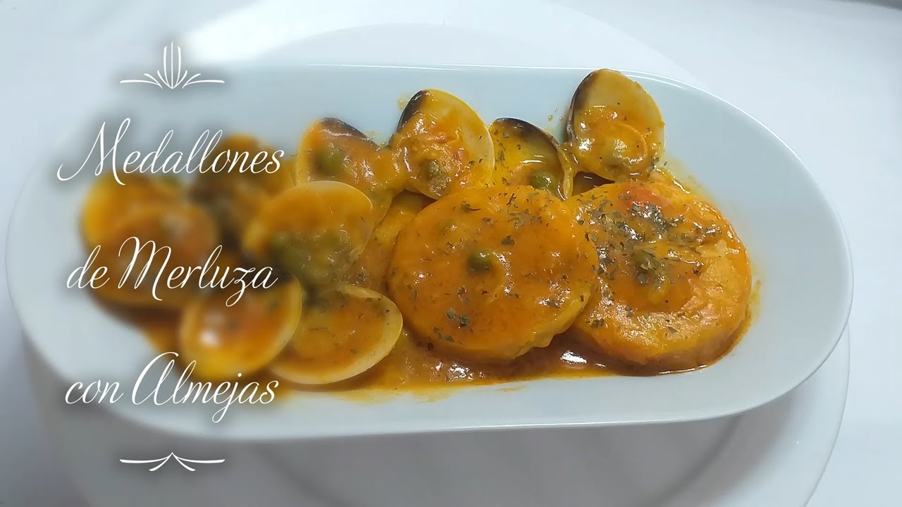 Medallones de Merluza con Almejas en Salsa