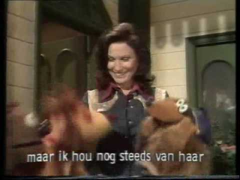 LORETTA LYNN Oh Lonesome Me MUPPET SHOW
