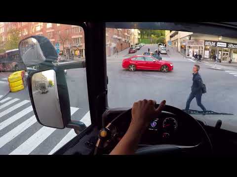Relaxing Drive out of the City - Scania P280