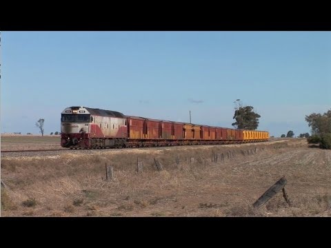 Australian Trains: G Class on Sands train at Coromby.  Thur 10/05/12