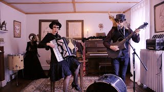 Dust Bowl Faeries, Deer Gigantus