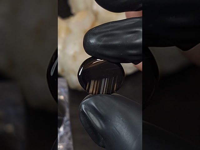 حجر عقيق طبيعي متعدد اللون