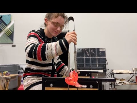 Heart Paperweights | Delphi Live