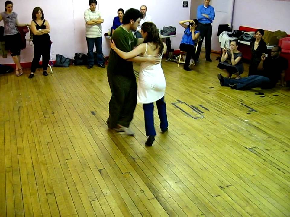 Federico Naveira & Ines Muzzopappa Enrosques Workshop Demo at Practilonga-939 (NYC)