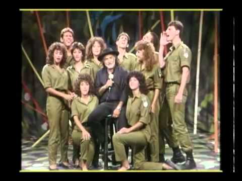 Video thumbnail for Hakol Biglal Masmer - הכול בגלל מסמר