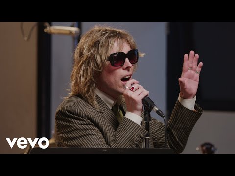 Stranger In Moscow - The Struts