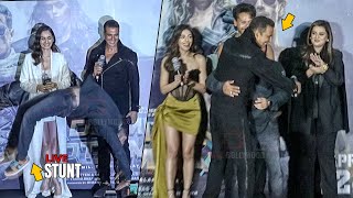 Live On Stage Stunt Infront of Akshay Kumar and Tiger Shroff at Bade Miyan Chote Miyan Trailer