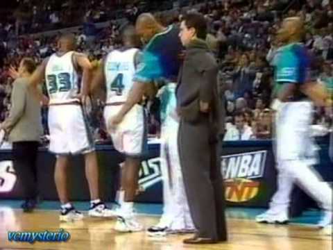 Grant Hill 28pts vs. Hawks Game4 1997 Playoffs - One-Handed Tomahawk!