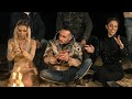 Joana Santos, Maki, María Artés - Esas Noches de Bohemia (Videoclip Oficial)