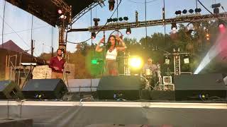 Mucho Chino - Natalia Doco - Festival Les Vers Solidaires