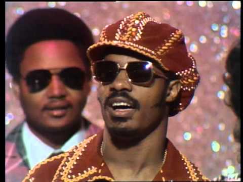 Stevie Wonder Wins Soul/R&B Male Artist - AMA 1975