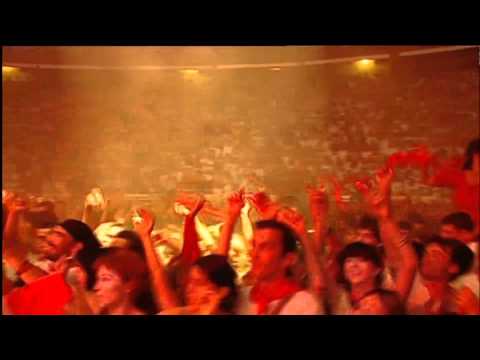 Videoclip de Volver, Volver (Live Baïonarena) — Manu Chao
