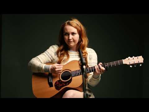 Makena Hartlin - Less Lonely (One Sessions)