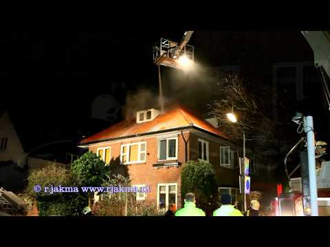 Zolderbrand na blikseminslag Vaartweg Hilversum 29-12-2011