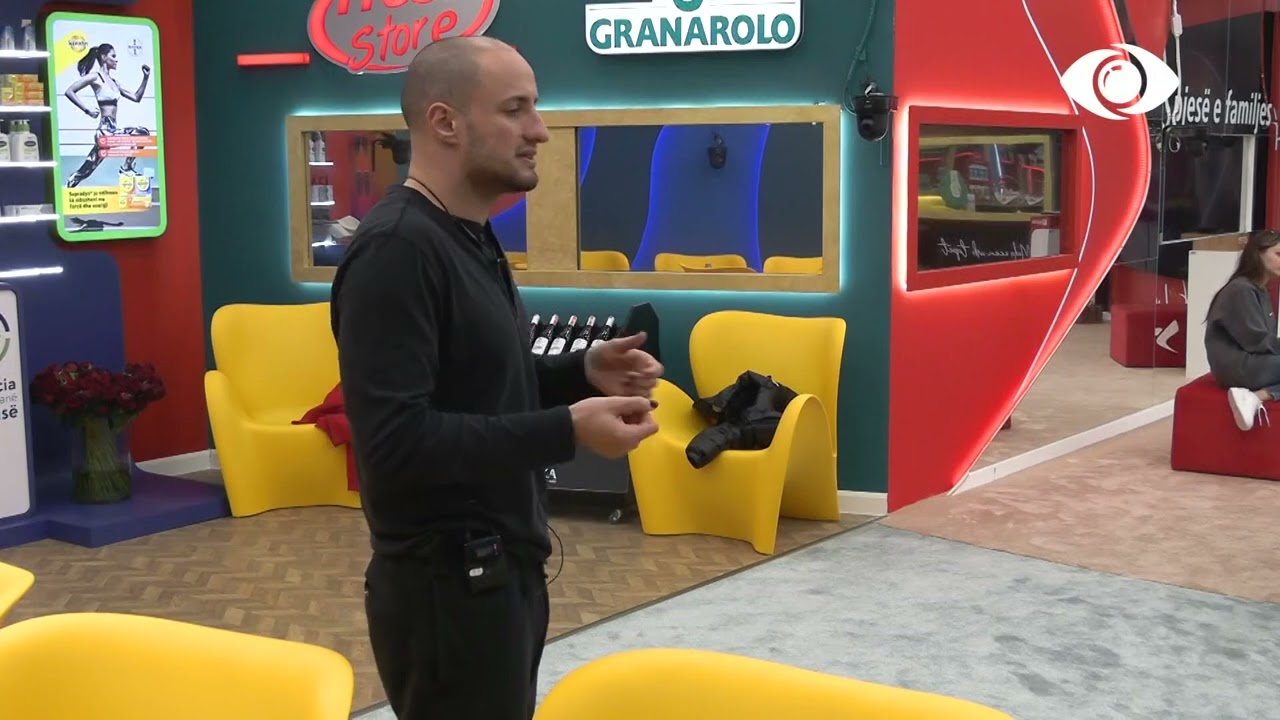 Kristi kritikon Oltën: Po bën protagonizëm/ Olta: Nuk e kam bërë