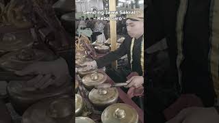 Download lagu Gending Jawa Sakral | Kebo Giro #gendingjawa #kebogiro #sakral #pengantinanyar #shorts mp3