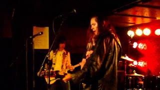 Rhino Bucket: Bar Time