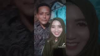 Download lagu bunga mawar merah satu tanda cinta padamu😁😁 mp3