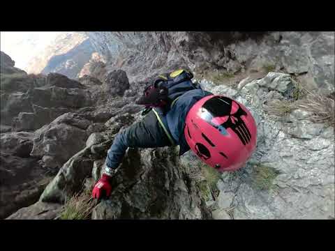 DAVIDONE IN ACTION: FERRATA DEL CENTENARIO-RESEGONE.SE VUOI SENTIRTI PARTE DELLA ROCCIA, VIENI QUI..