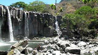 preview picture of video 'Cataratas El Salto o Los Amates (Santa Rosa, Guate)'