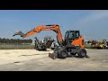 Riproduci video