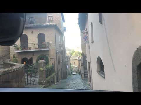 Dirigindo em Orvieto, Itália